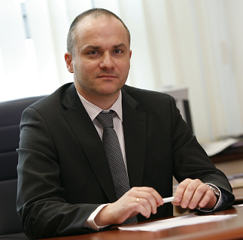 Piotr Sucharski - prezes zarządu Neuca SA