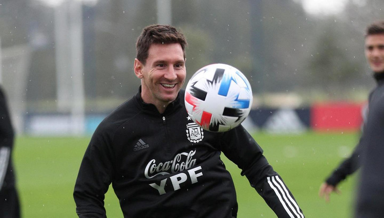 messi,kryptowaluty,zarobki,piłkarzy