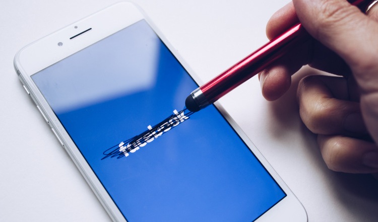 facebook,awaria,problemy,przecena,mark,Zuckerberg