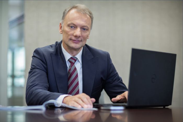 proglas, akcje, emisja,
