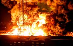 RAPORT: Panika na giełdach. Giełdowe spółki ograniczają działalność na Ukrainie