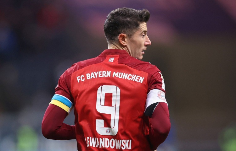 robert, lewandowski, Huawei, współpraca, ukraina