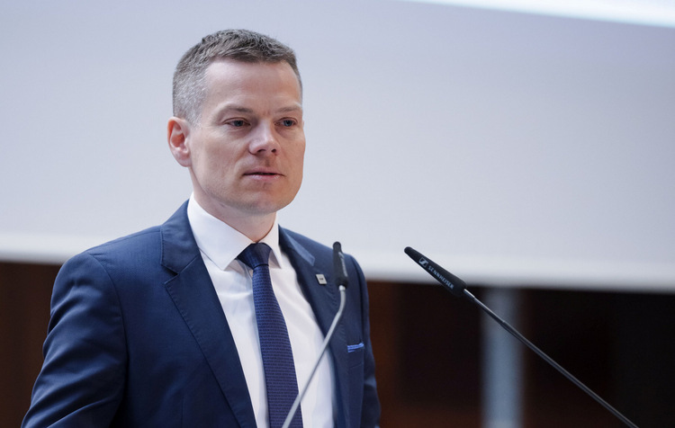 morawiecki, knf, przewodniczący,