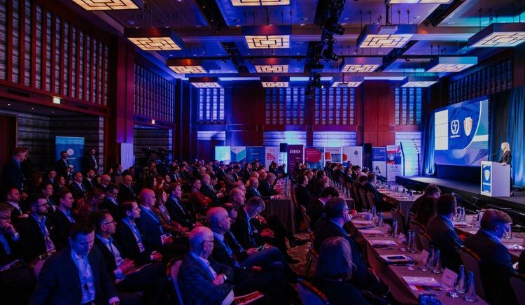 banking, forum