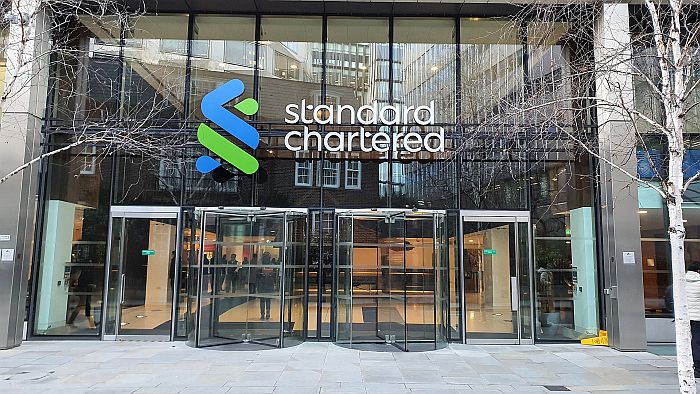 standard, chartered, bank, warszawa, oddział,