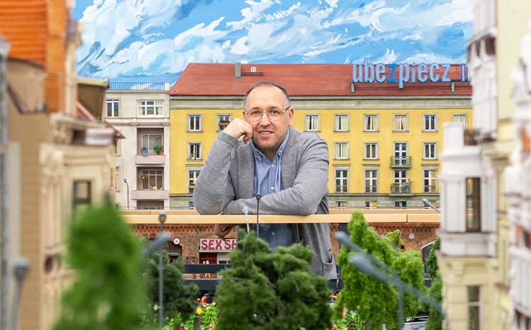 Kolejkowo, Wyniki, finansowe, za, II, kwartał, w, nowej, odsłonie, Prezes, przemawia, jako, awatar, AI,