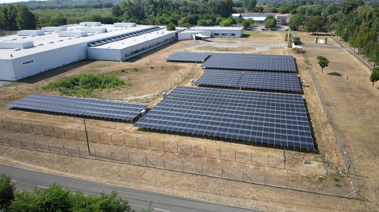 Photon, Energy, wybuduje, w, Australii, instalację, solarno-magazynową, o, mocy, 240, MW,